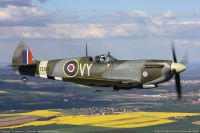 Spitfire LF Mk. XVI z Biggin Hillu v novém čs. velitelském kabátě
